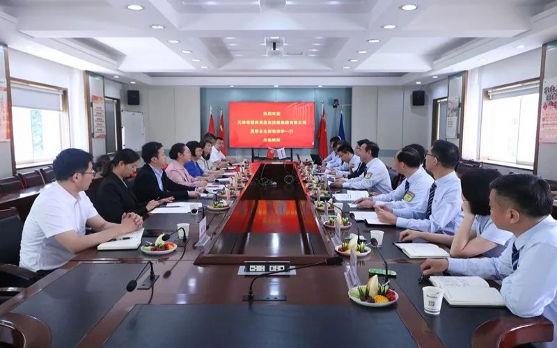 荣程集团董事会主席张荣华一行到访陕鼓集团座谈交流